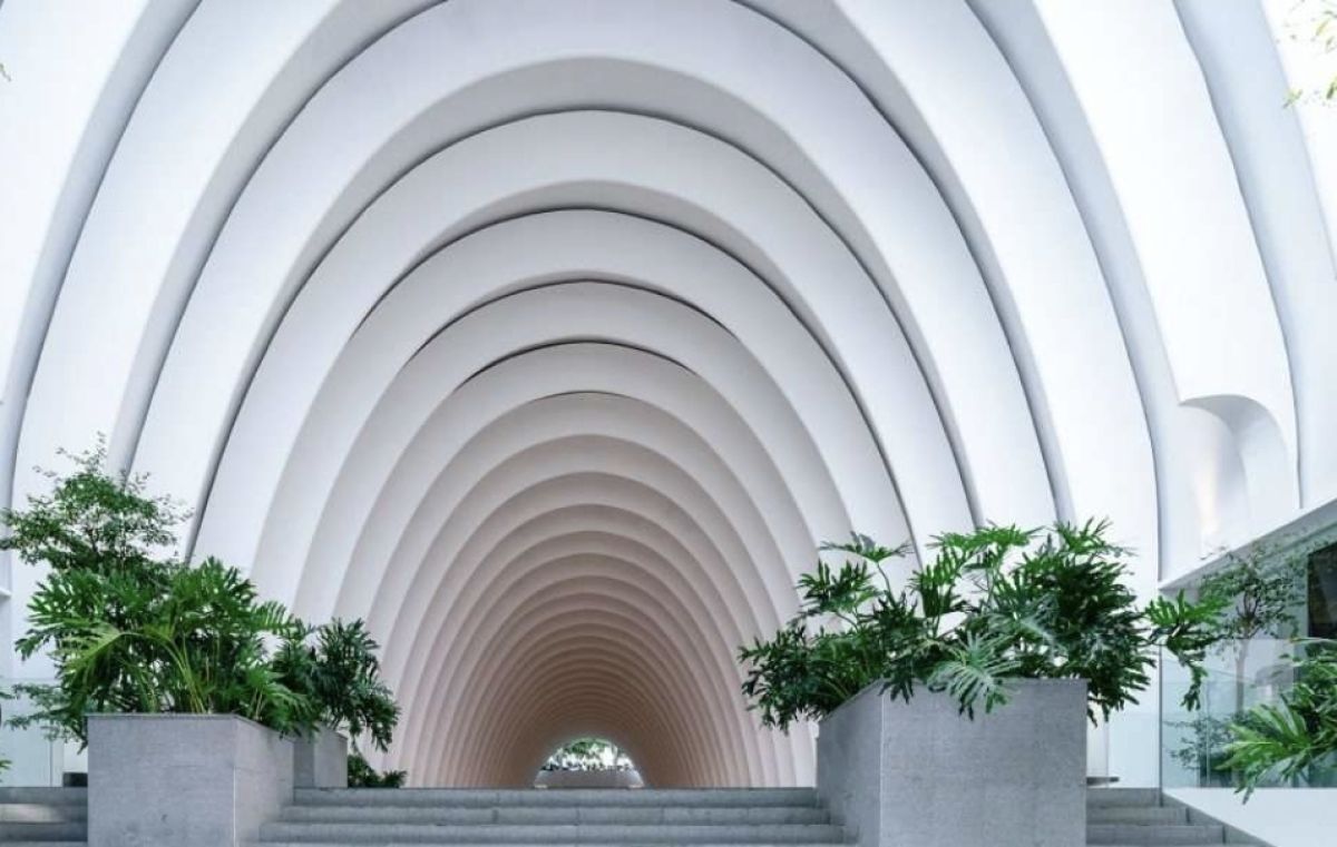 WHITE PALACE CONVENTION CENTER